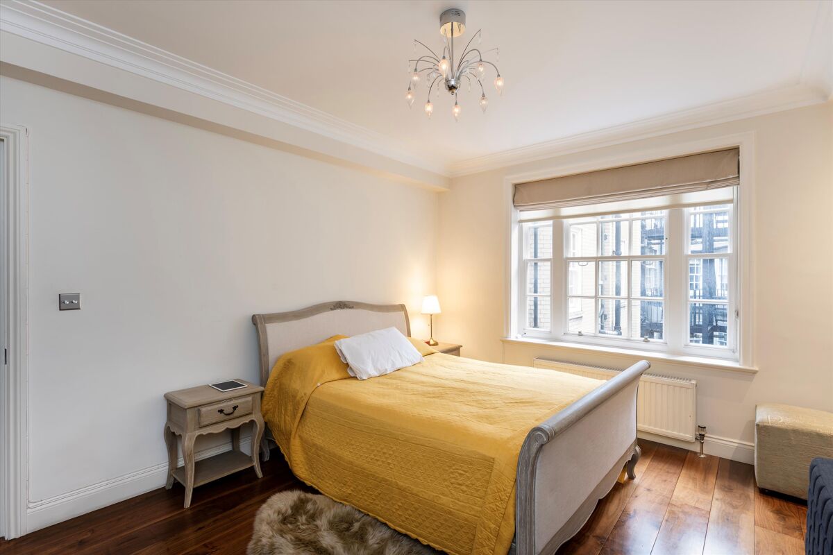 flat for sale in Onslow Square, London, SW7. SLA012268865 Knight Frank