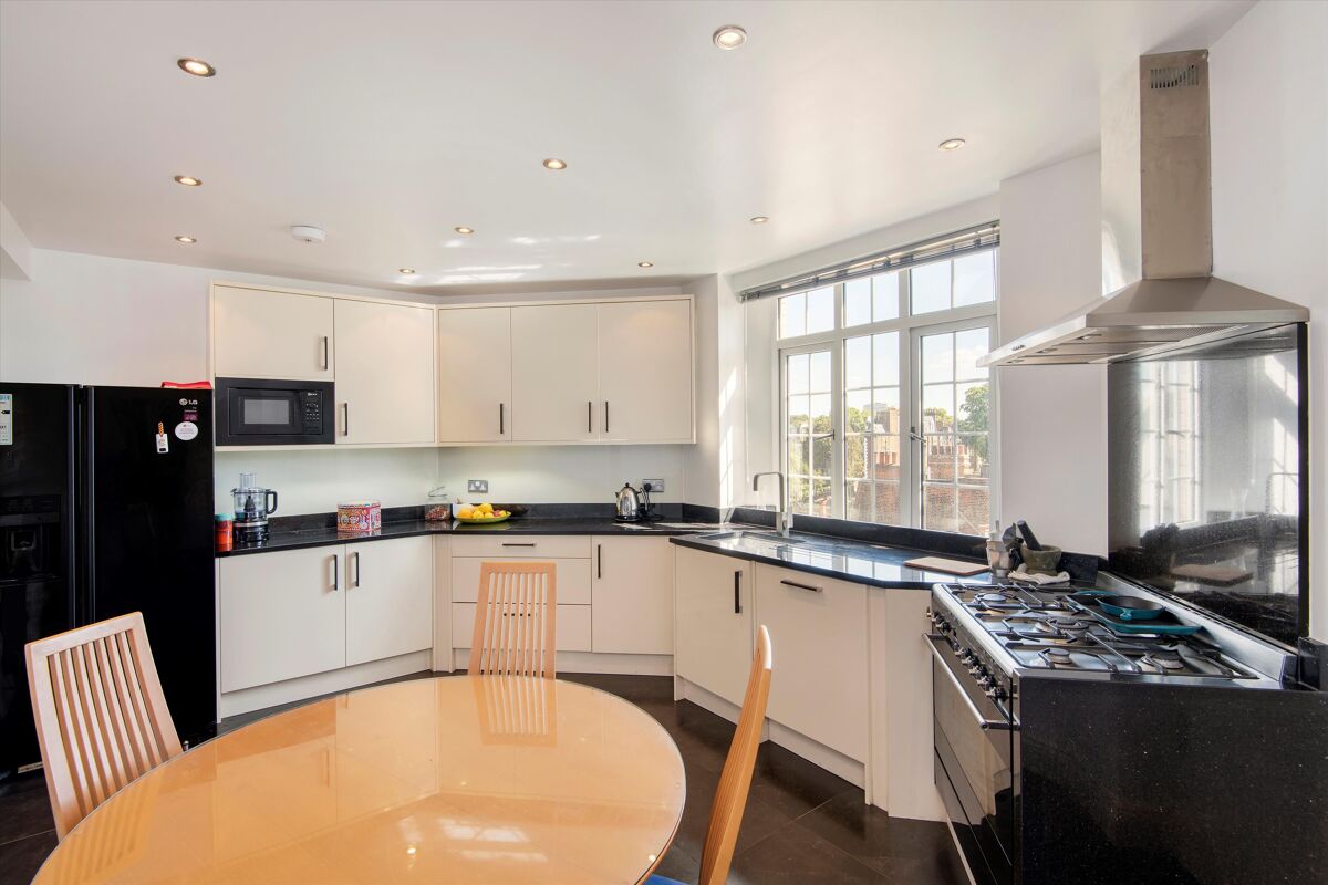 flat for sale in Onslow Square, London, SW7. SLA012268865 Knight Frank