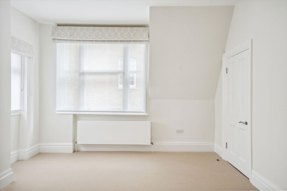 flat to rent in Court Lodge, 4849 Sloane Square, Knightsbridge, London