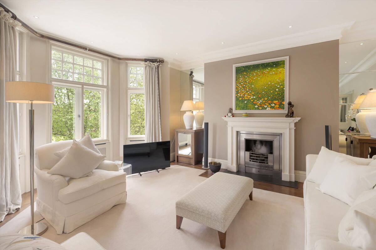 apartment for sale in Burton Court, Franklins Row, Chelsea, London, SW3 SLA012273156 Knight