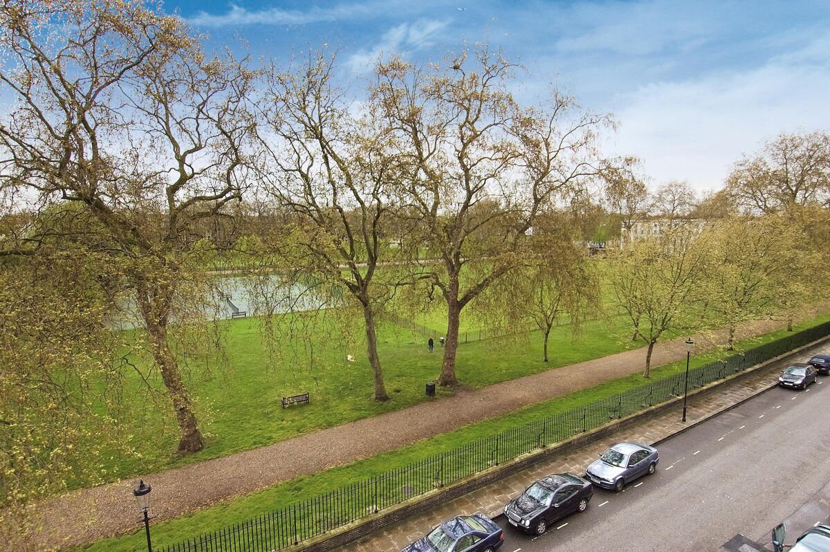 apartment for sale in Burton Court, Franklins Row, Chelsea, London, SW3