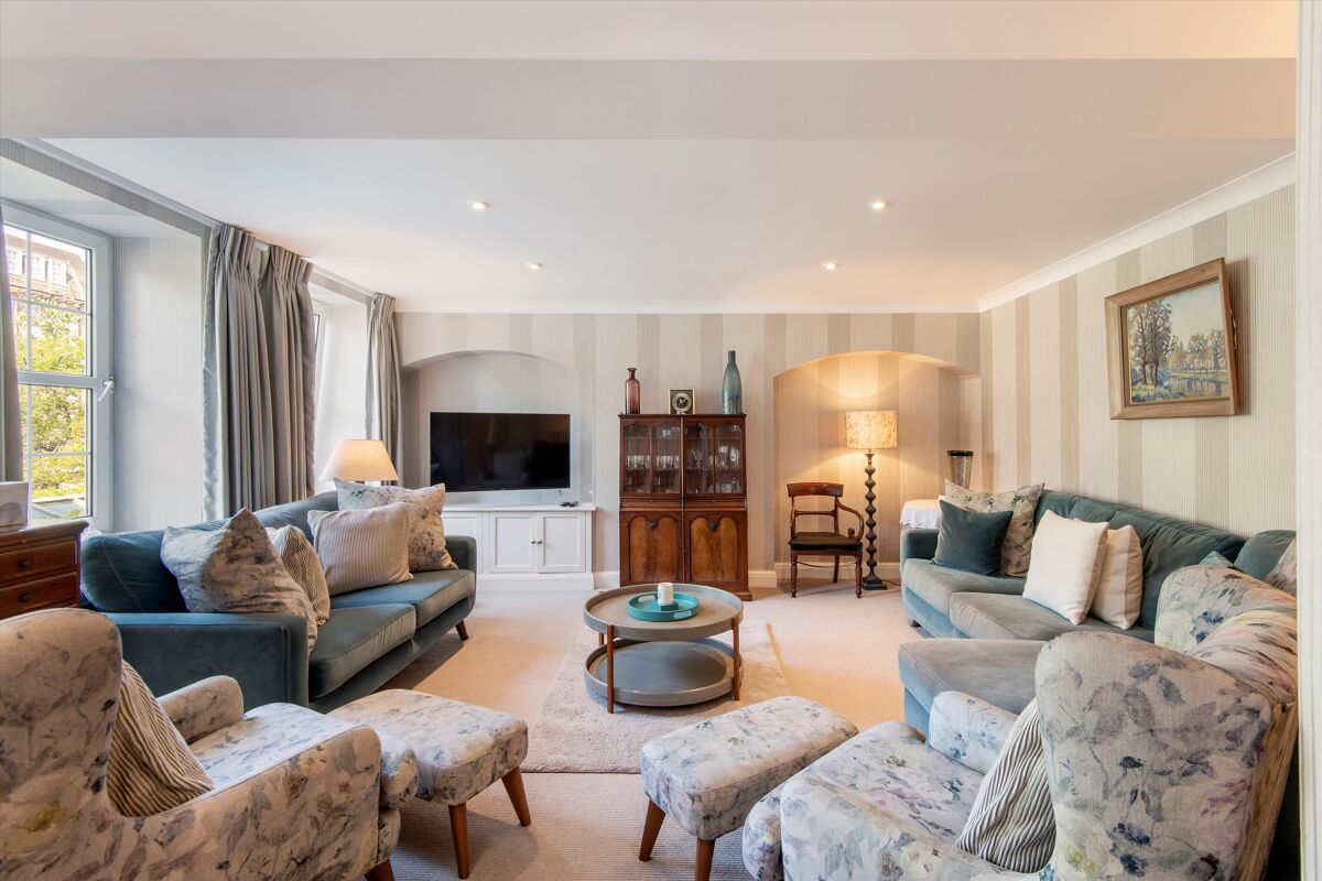 flat for sale in Crown Lodge, Elystan Street, Chelsea, London, SW3
