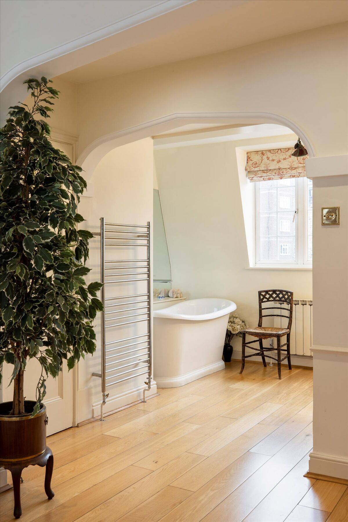 house for sale in Draycott Avenue, London, SW3. SLA012286468 Knight