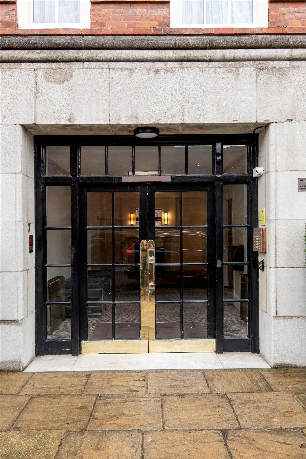 flat for sale in Cranmer Court, Whiteheads Grove, Chelsea, London, SW3