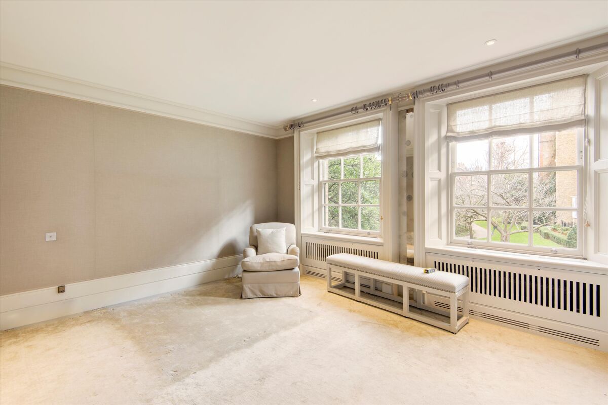 house for sale in Egerton Gardens Mews, London, SW3 SLA012306383 Knight Frank