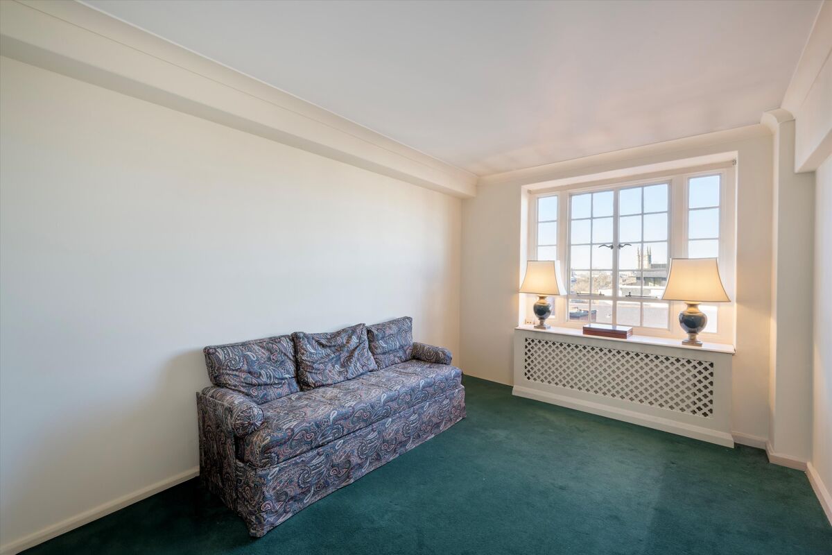 apartment for sale in Swan Court, Chelsea Manor Street, Chelsea, London