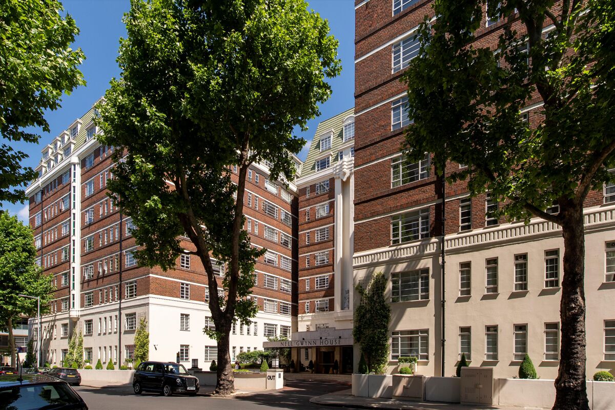 Flat for sale in Sloane Avenue, London, SW3 SLA012331007 Knight Frank