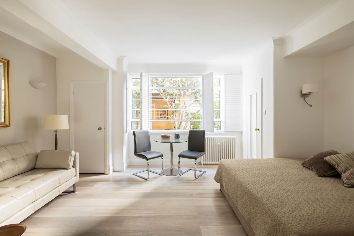 Flat for sale in Sloane Avenue, London, SW3 SLA012331007 Knight Frank