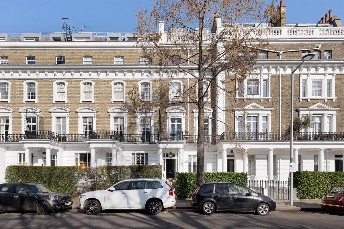 flat for sale in Onslow Square, South Kensington, London, SW7