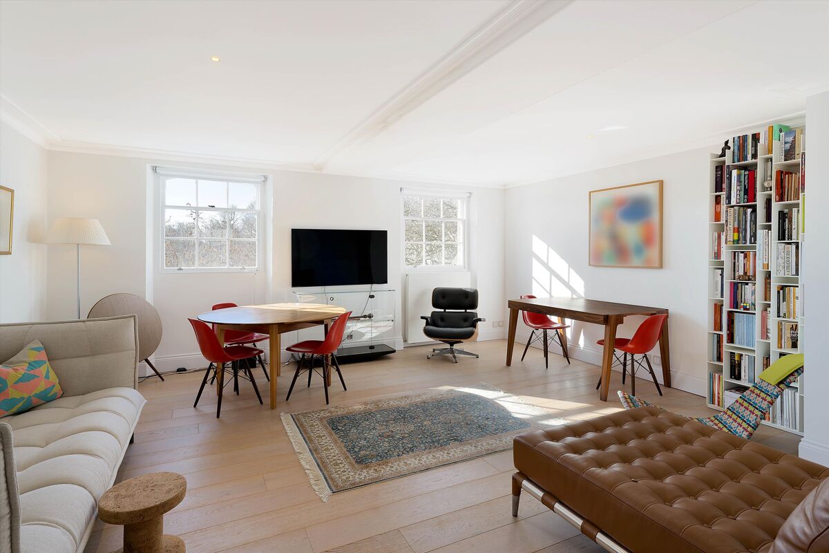 flat for sale in Onslow Square, South Kensington, London, SW7