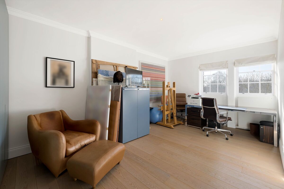 flat for sale in Onslow Square, South Kensington, London, SW7