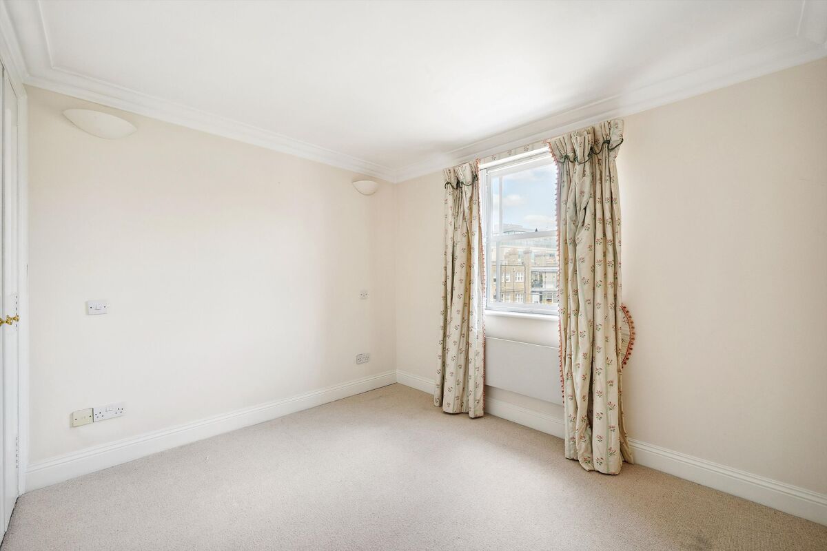 flat for sale in Beaufort Gardens, London, SW3 SLA012382212 Knight