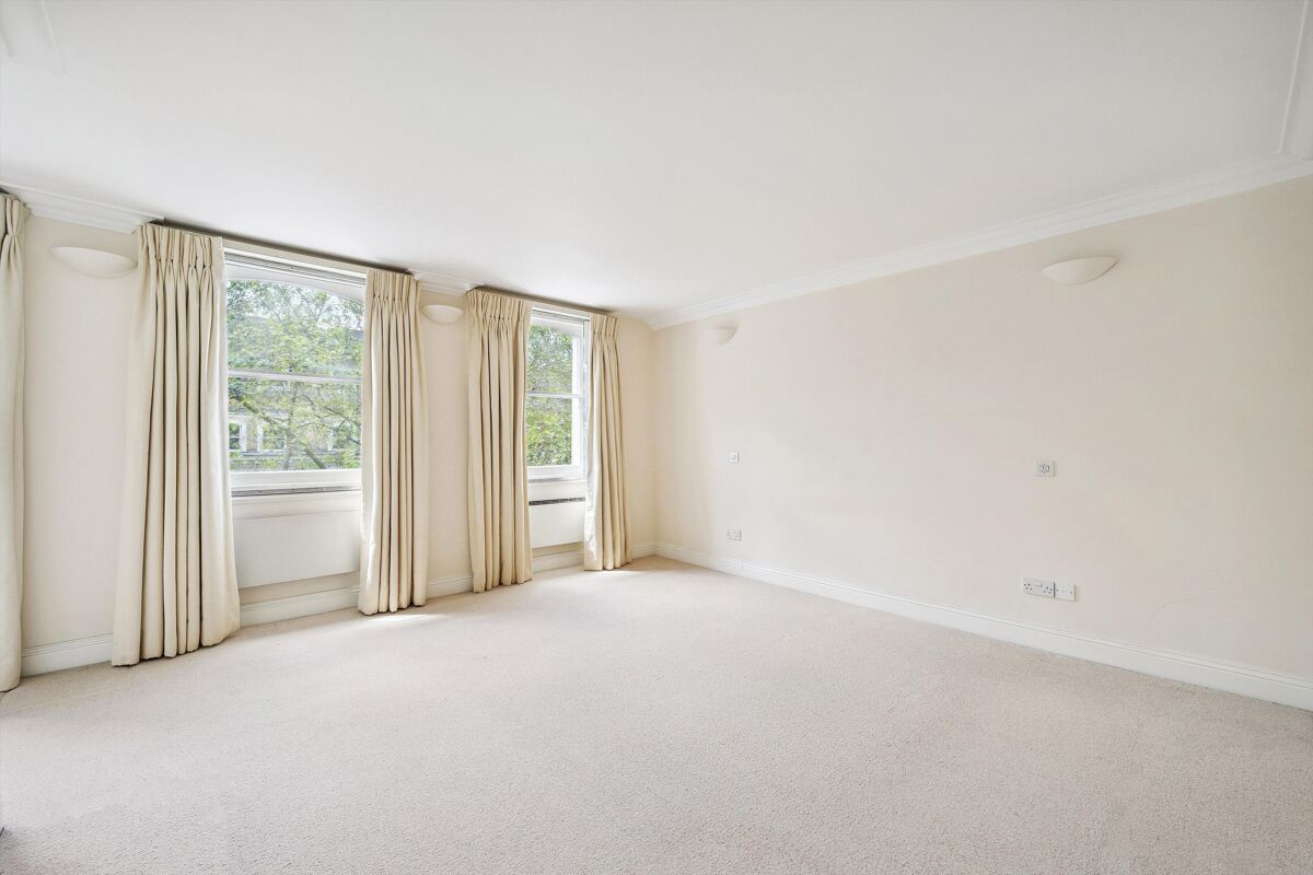 flat for sale in Beaufort Gardens, London, SW3 SLA012382212 Knight