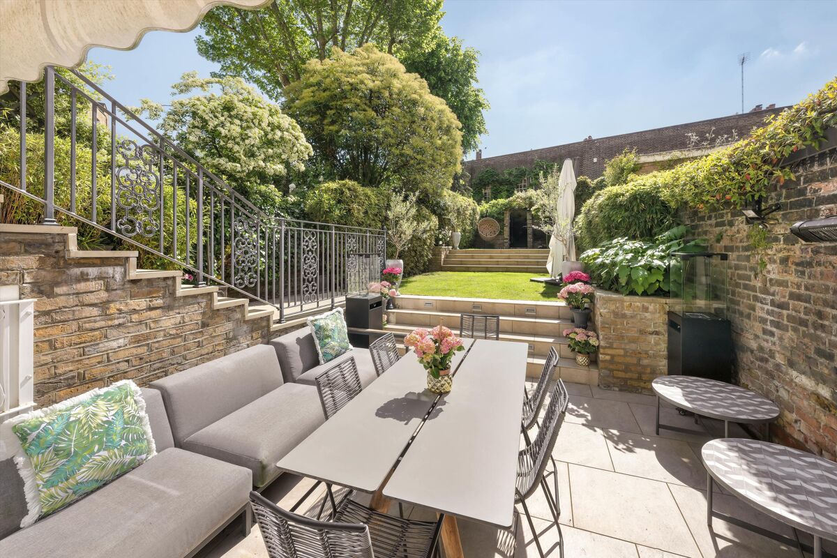 house for sale in Egerton Crescent, Knightsbridge, London, SW3