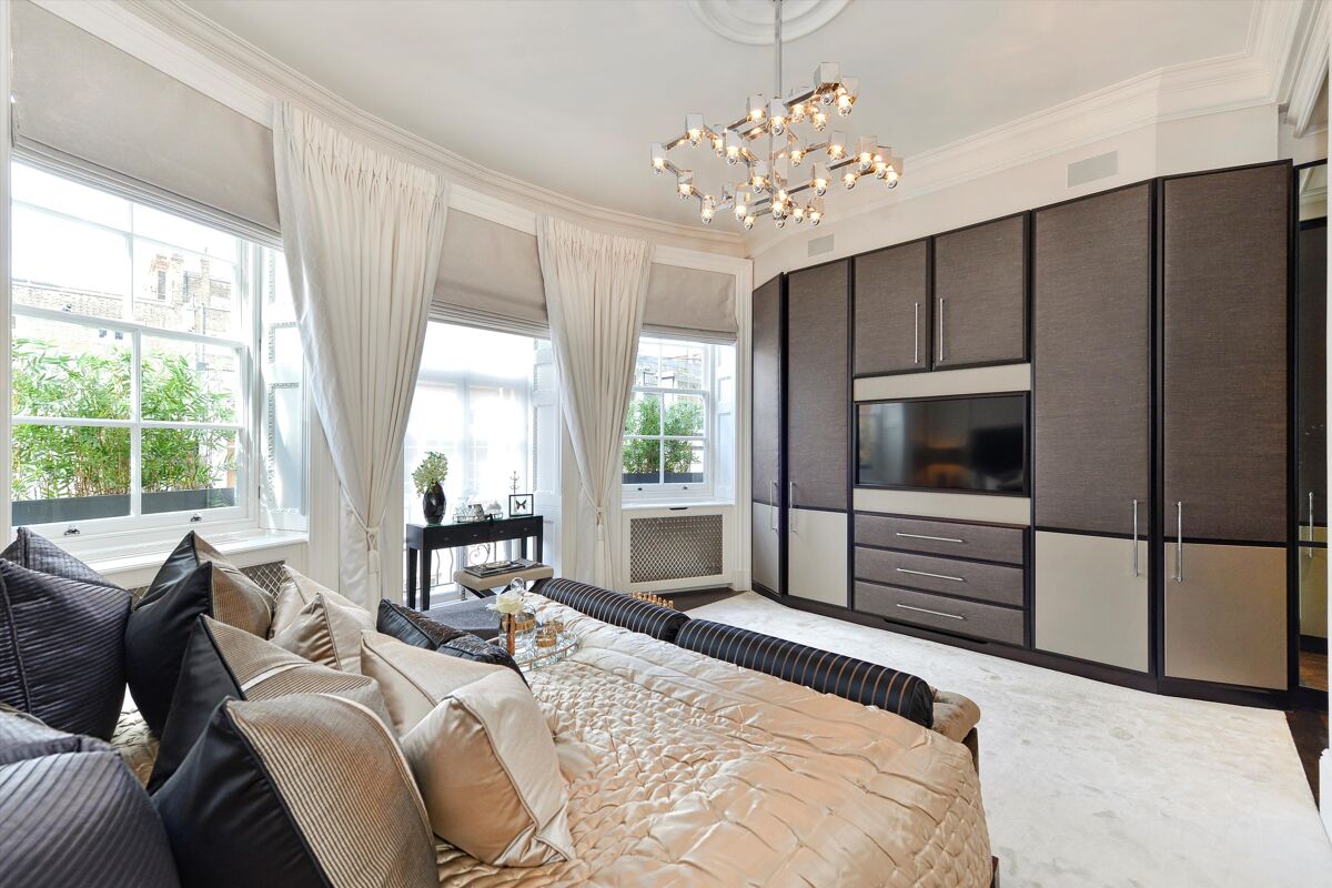 apartment for sale in Cadogan Square, Knightsbridge SW1X ...