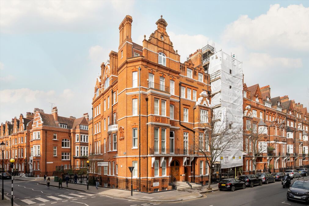 Image of Cadogan Gardens, London, SW3