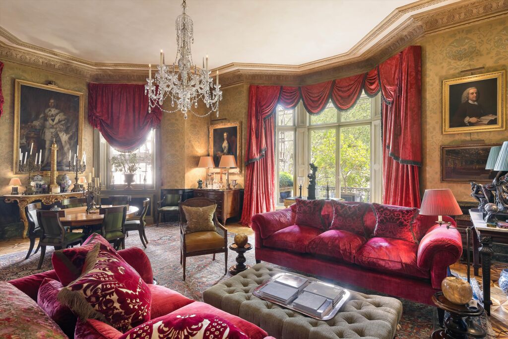 Image of Ennismore Gardens, Knightsbridge, London, SW7