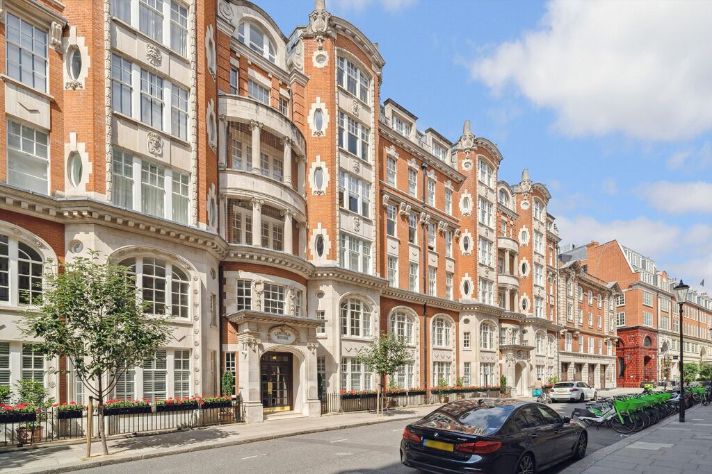 Image of Basil Street, London, SW3