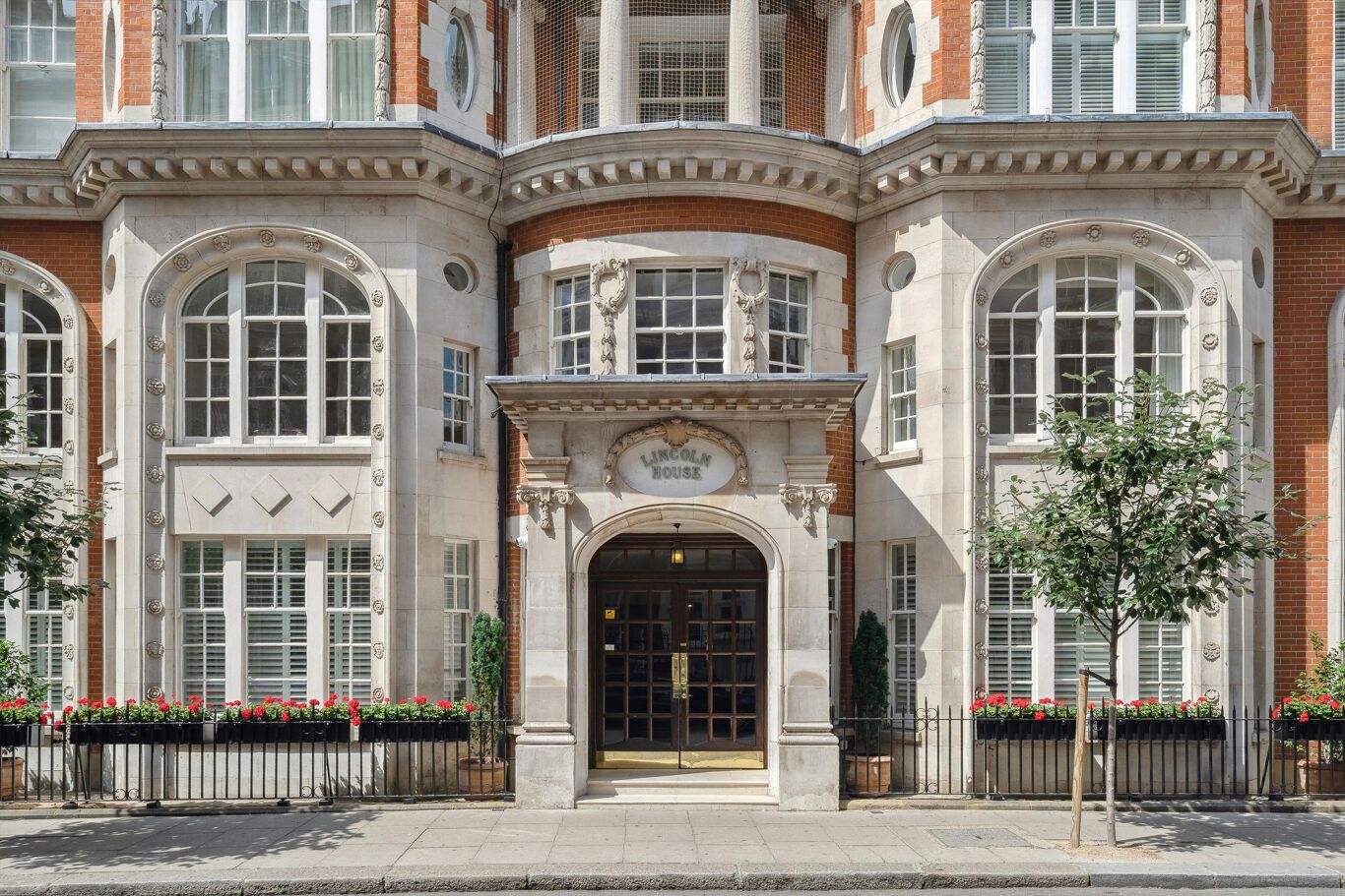 Image of Lincoln House, Basil Street, London, SW3