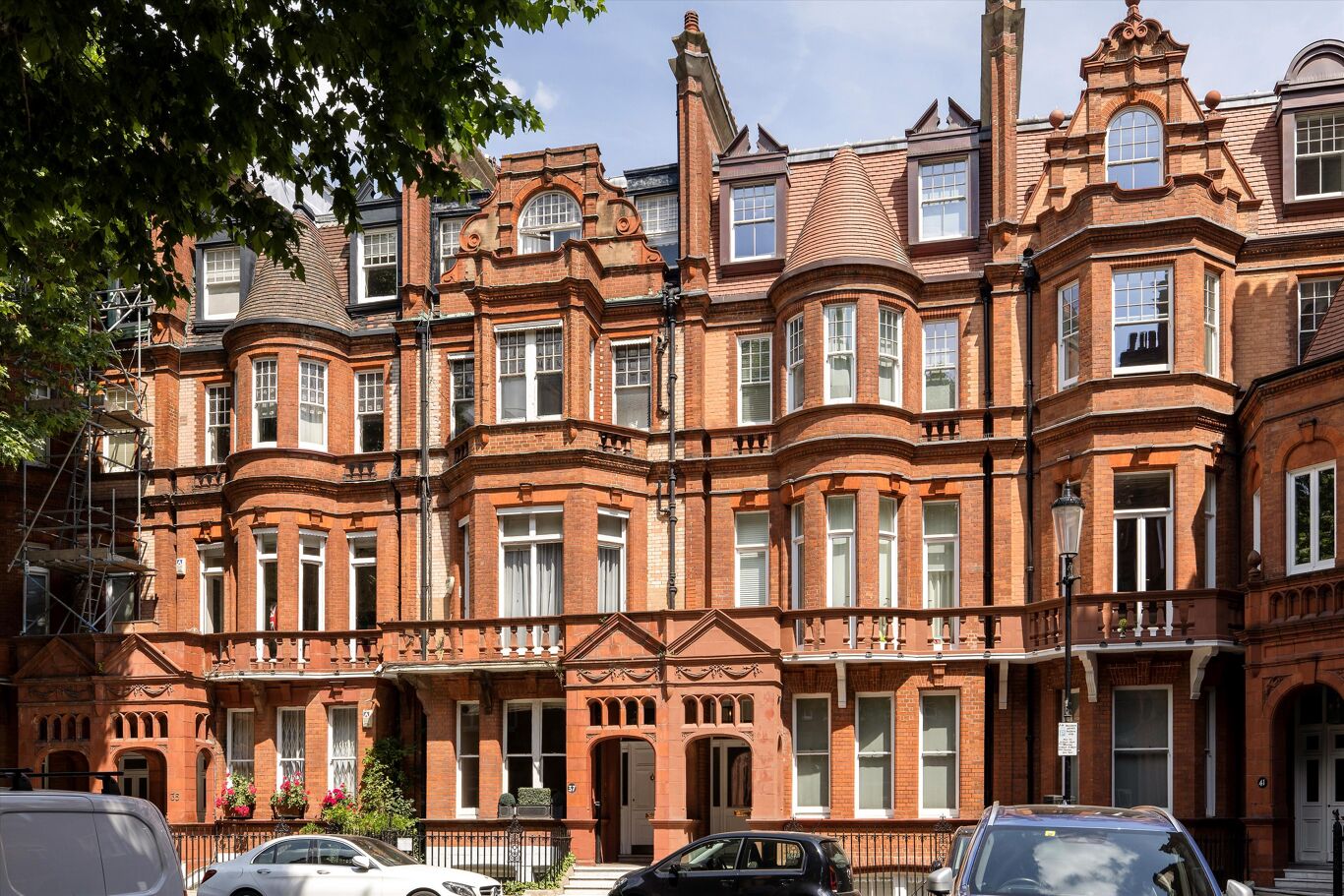 Image of Sloane Gardens, London, SW1W