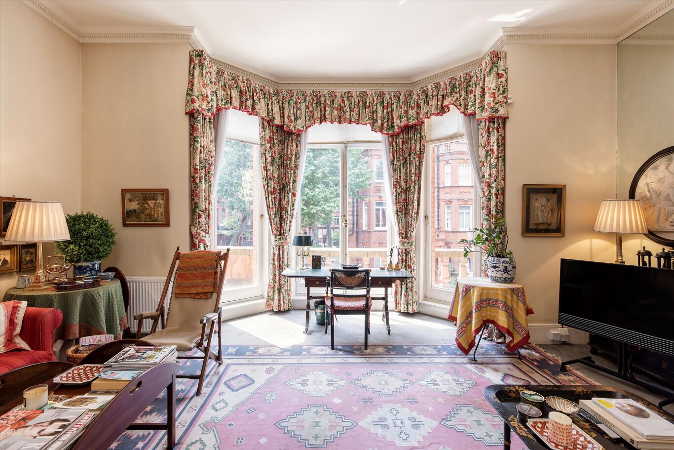 Image of Sloane Gardens, London, SW1W