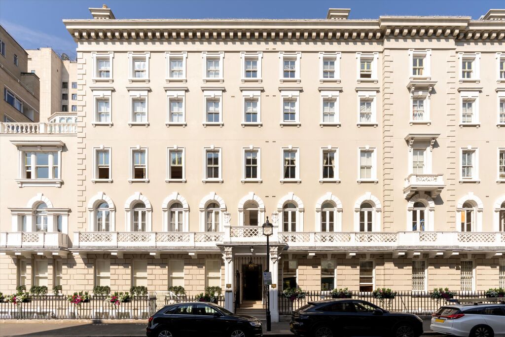 Image of Lowndes Square, London SW1X