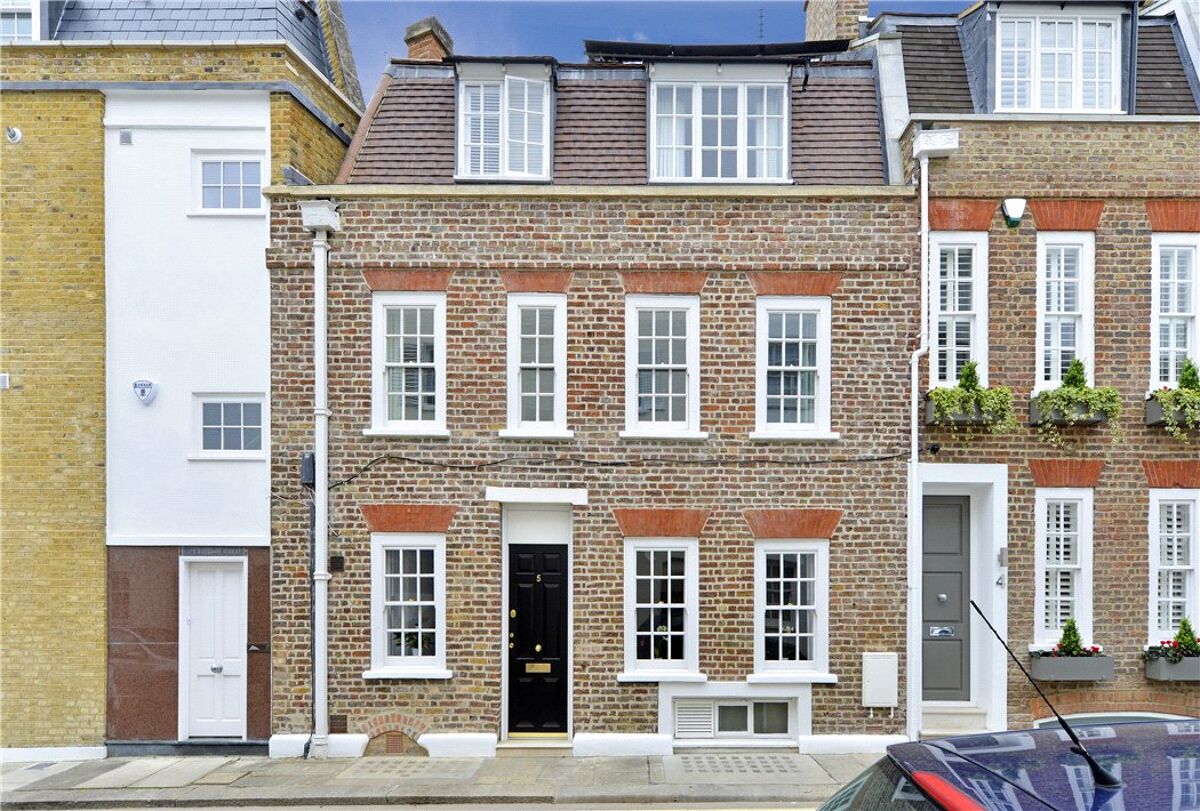 house for sale in Fairholt Street, Knightsbridge, London, SW7