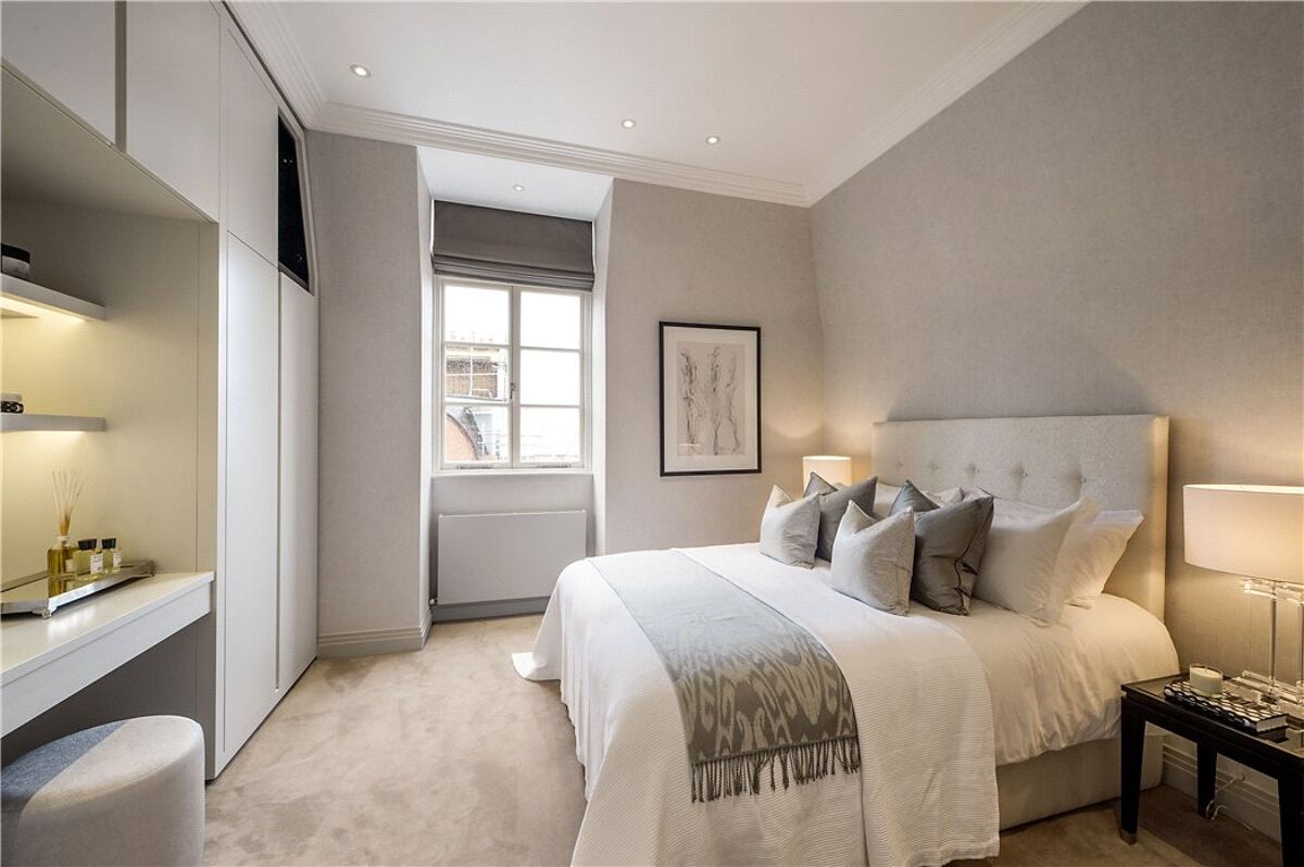 flat for sale in Albert Hall Mansions, Kensington Gore, London, SW7