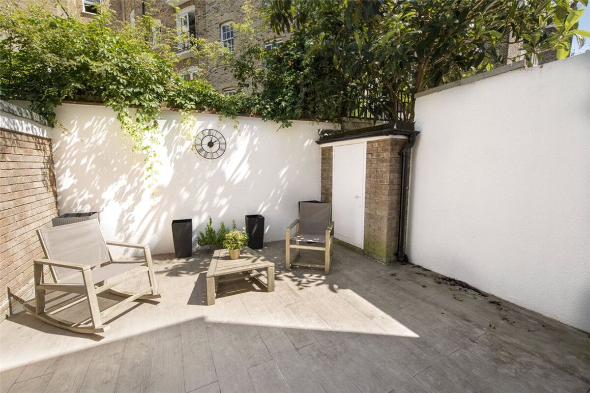 house for sale in Cadogan Lane, London, SW1X SLA140287 Knight Frank