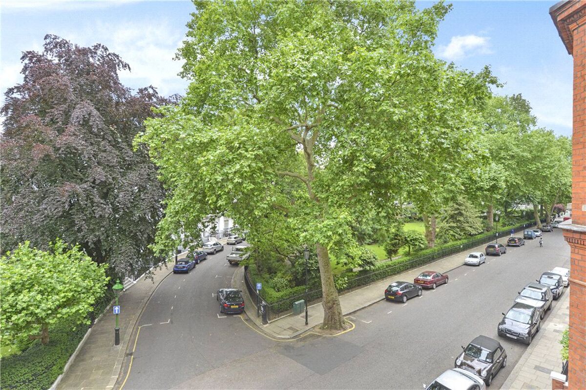 flat for sale in Egerton Gardens, Knightsbridge, London, SW3 SLA150083 Knight Frank