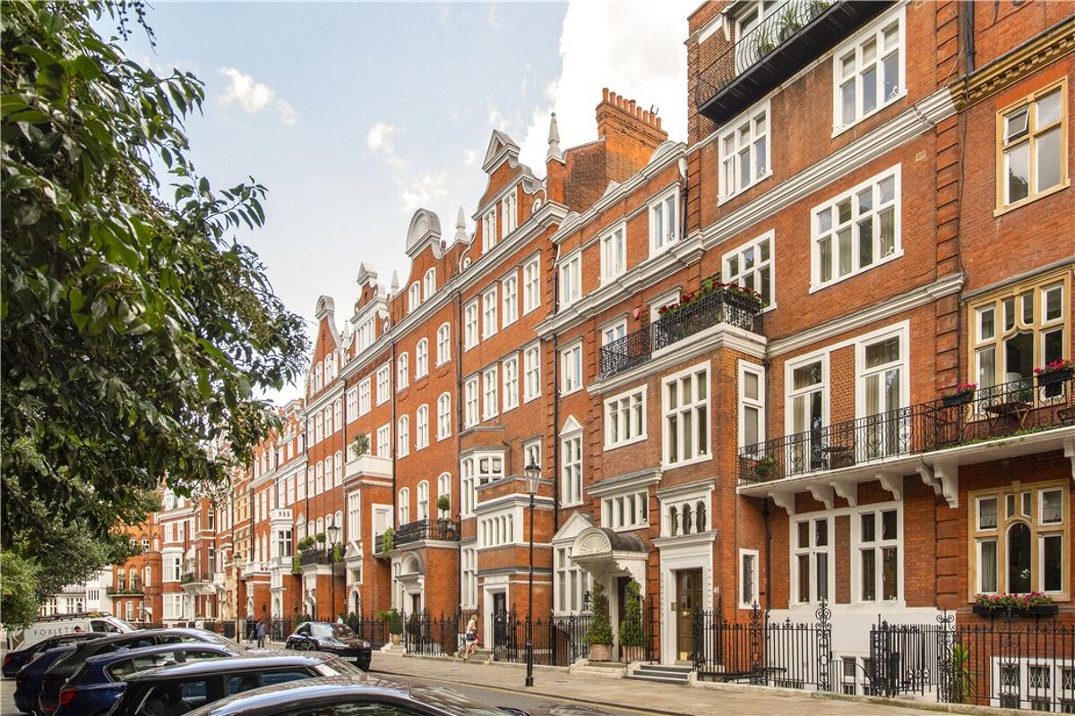 flat for sale in Lennox Gardens, Knightsbridge, London, SW1X ...