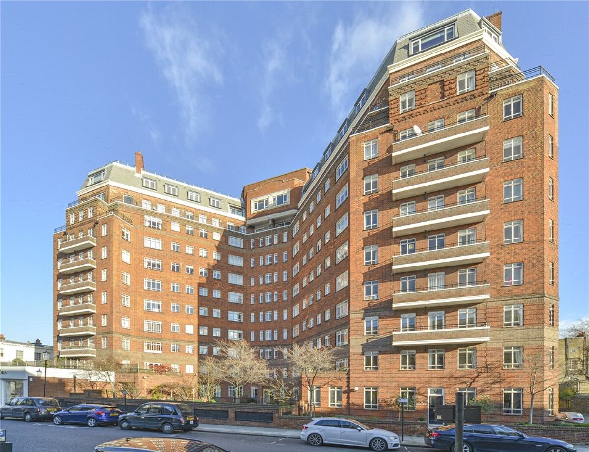 flat for sale in Whitelands House, Cheltenham Terrace, Chelsea, London