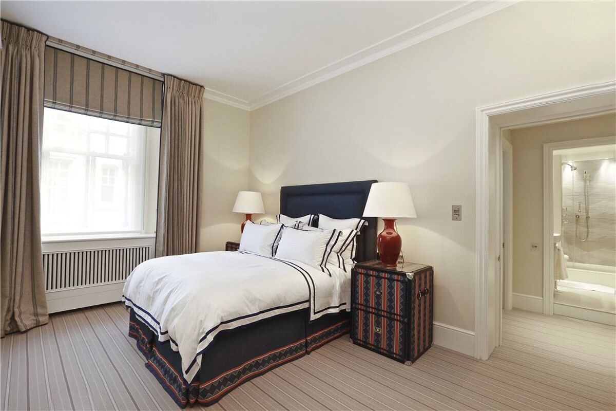 flat for sale in Albert Court, Prince Consort Road, Knightsbridge