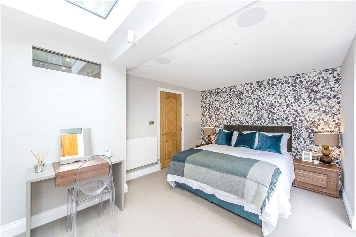 flat for sale in Fernshaw Road, Chelsea, London, SW10 SLA160301