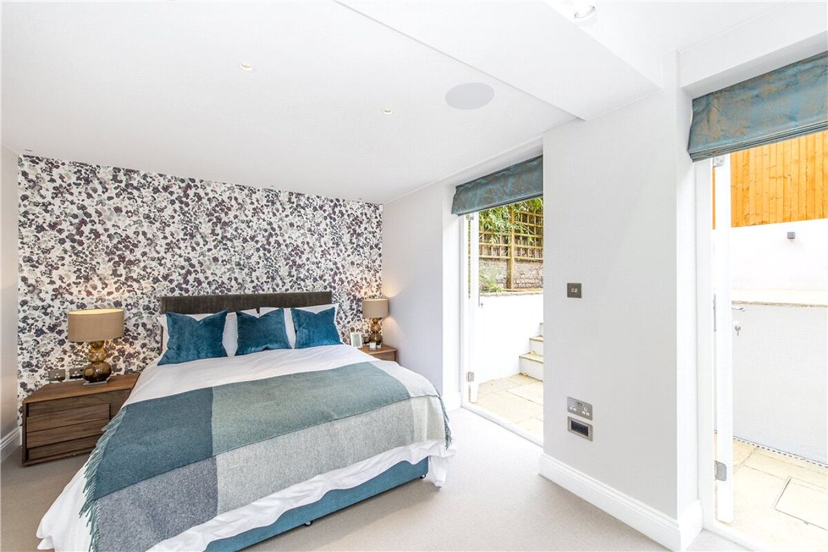flat for sale in Fernshaw Road, Chelsea, London, SW10 SLA160301