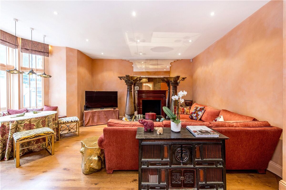 flat for sale in Lennox Gardens, Knightsbridge, London, SW1X