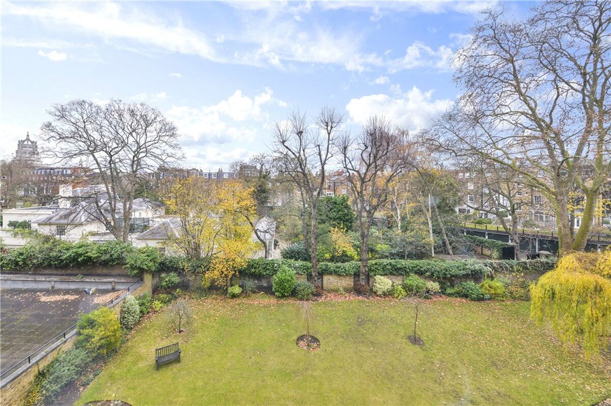 flat for sale in Onslow Square, South Kensington, London, SW7