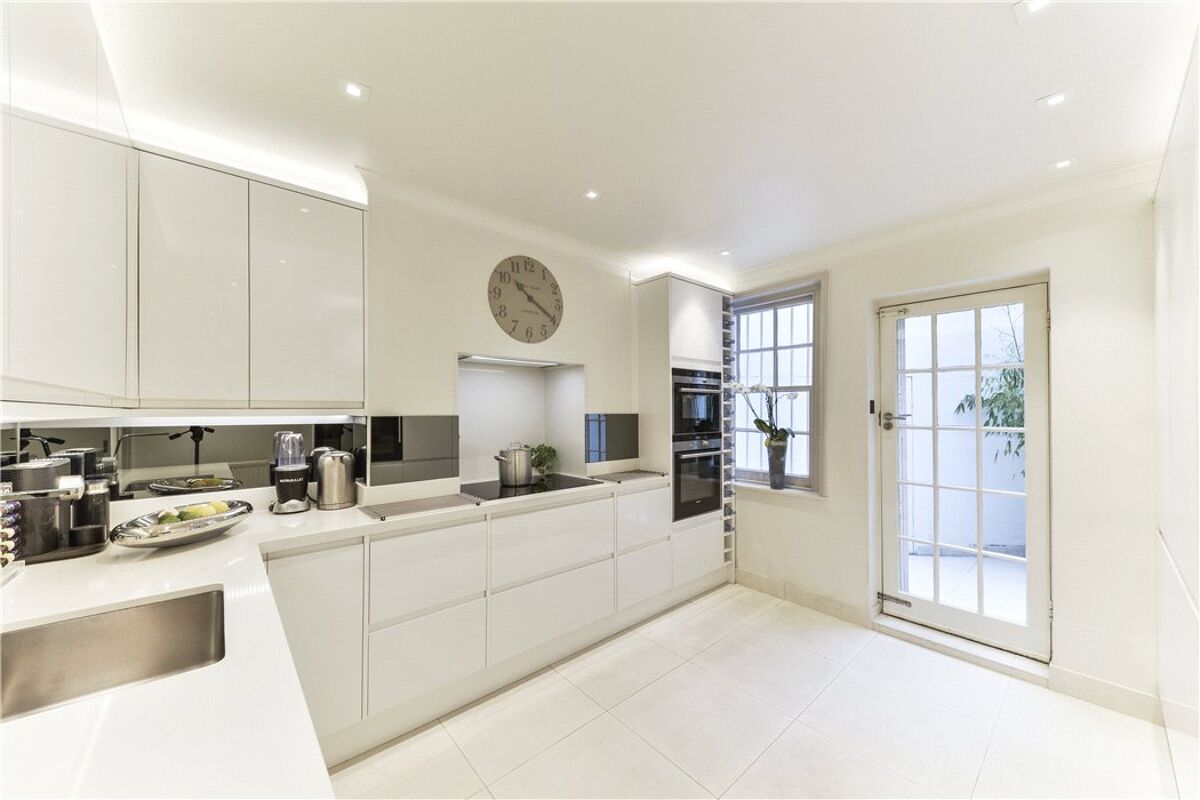 house for sale in Flood Street, Chelsea, London, SW3 SLA170216