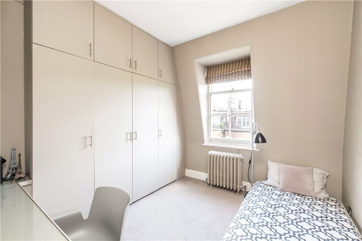flat for sale in Sloane Court West, London, SW3 SLA180168 Knight Frank
