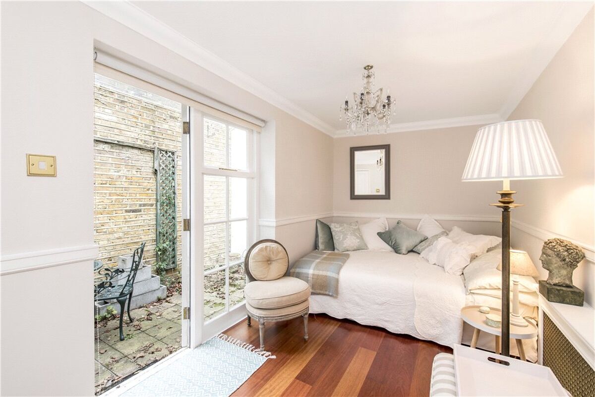 house for sale in Brompton Place, London, SW3 SLA180239 Knight Frank