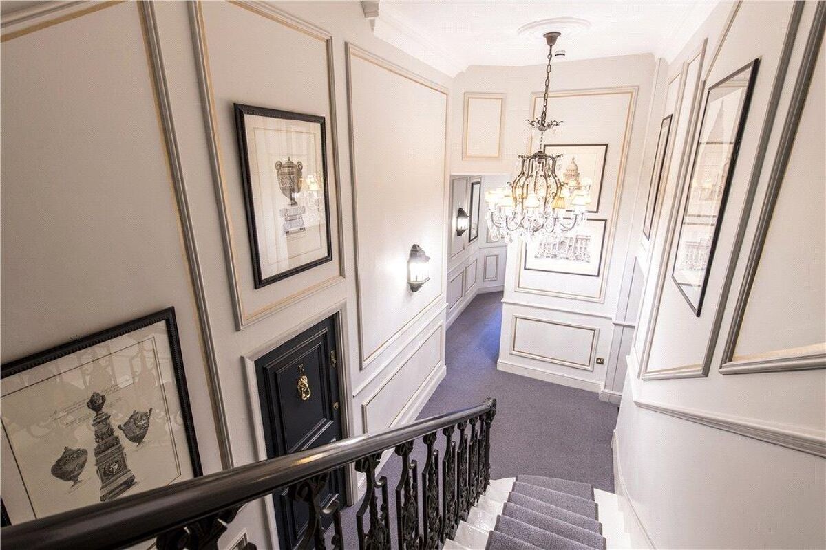 flat for sale in Cadogan Square, Knightsbridge, London, SW1X