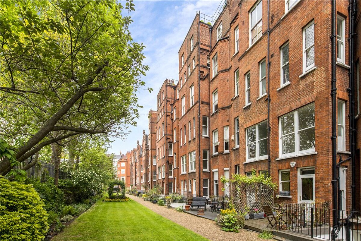 flat for sale in Lower Sloane Street, Knightsbridge, London, SW1W