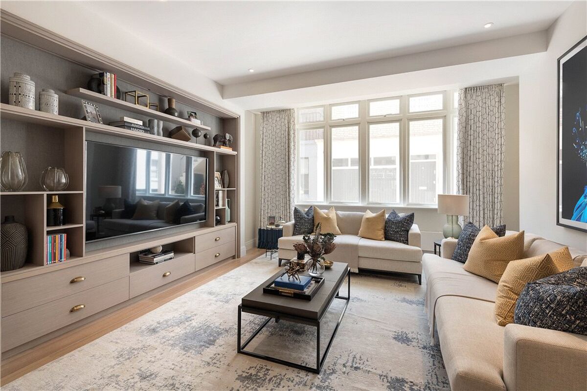 flat for sale in Queensberry Mews West, Knightsbridge, London, SW7
