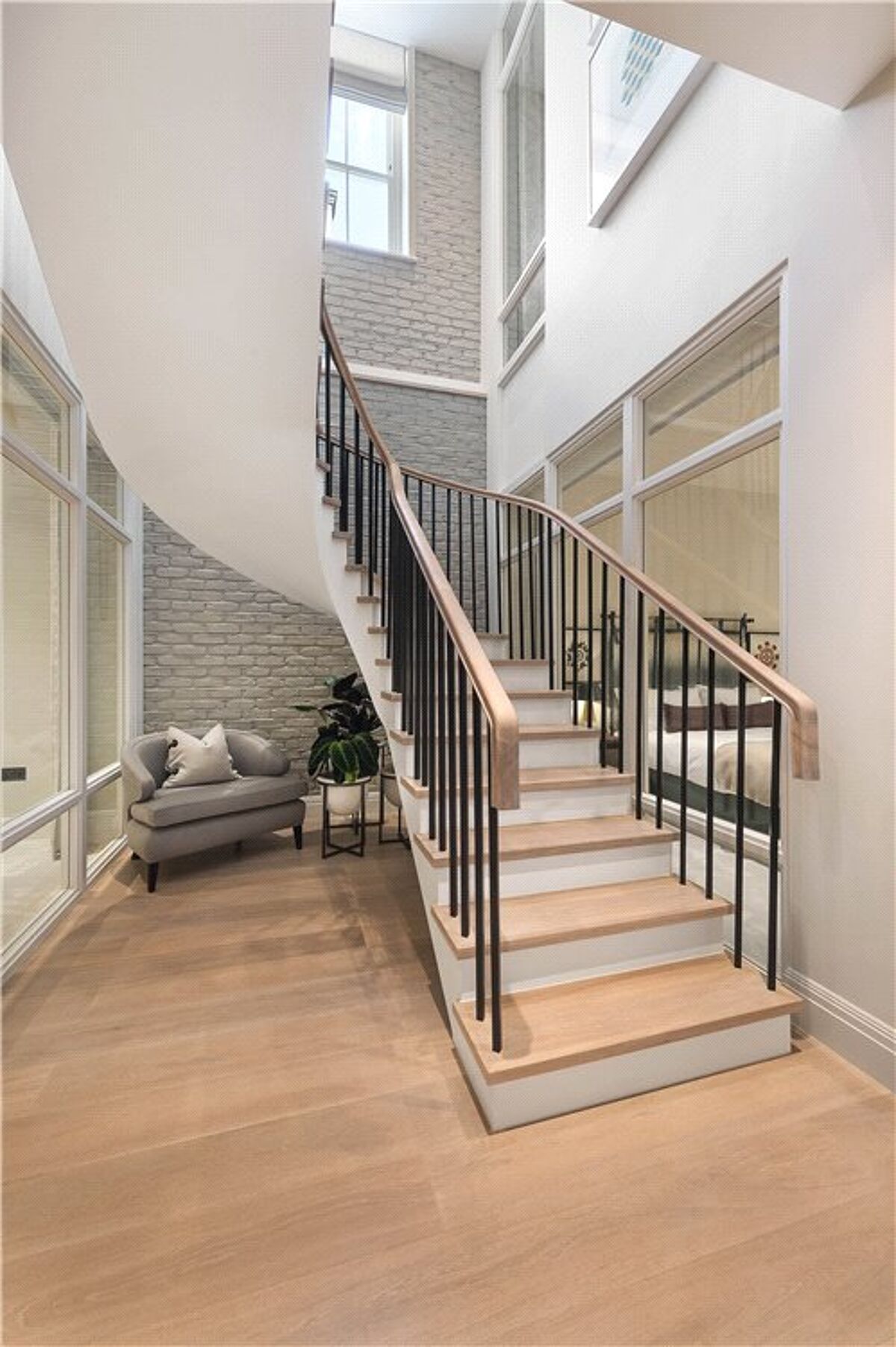 flat for sale in Queensberry Mews West, Knightsbridge, London, SW7