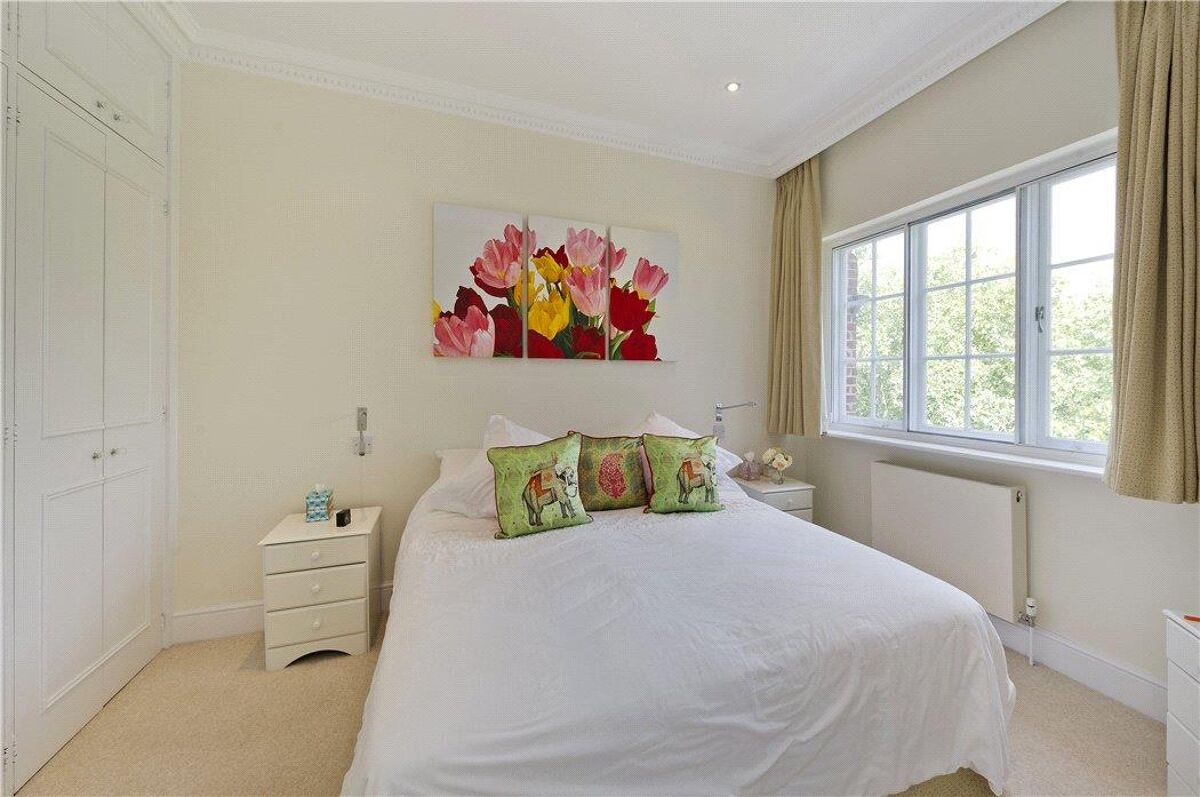 flat for sale in Cadogan Square, London, SW1X SLA190143 Knight Frank