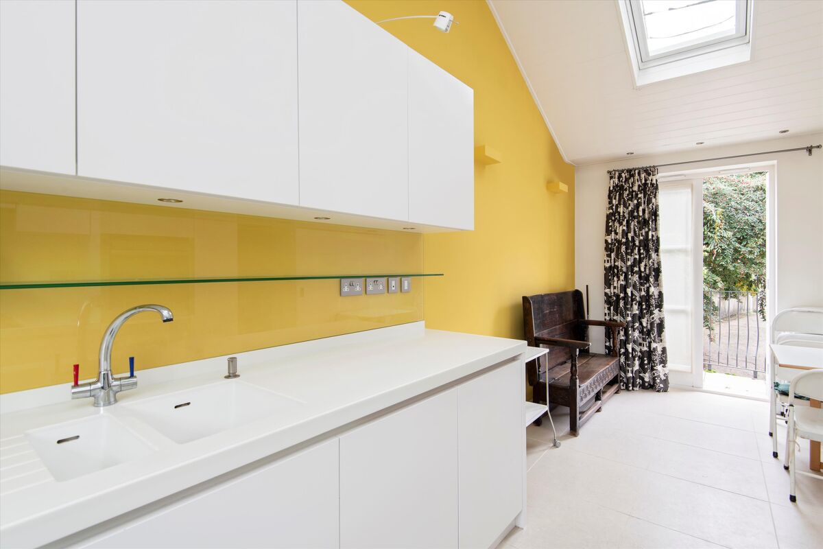 house for sale in Markham Square, London, SW3 SLA190217 Knight Frank