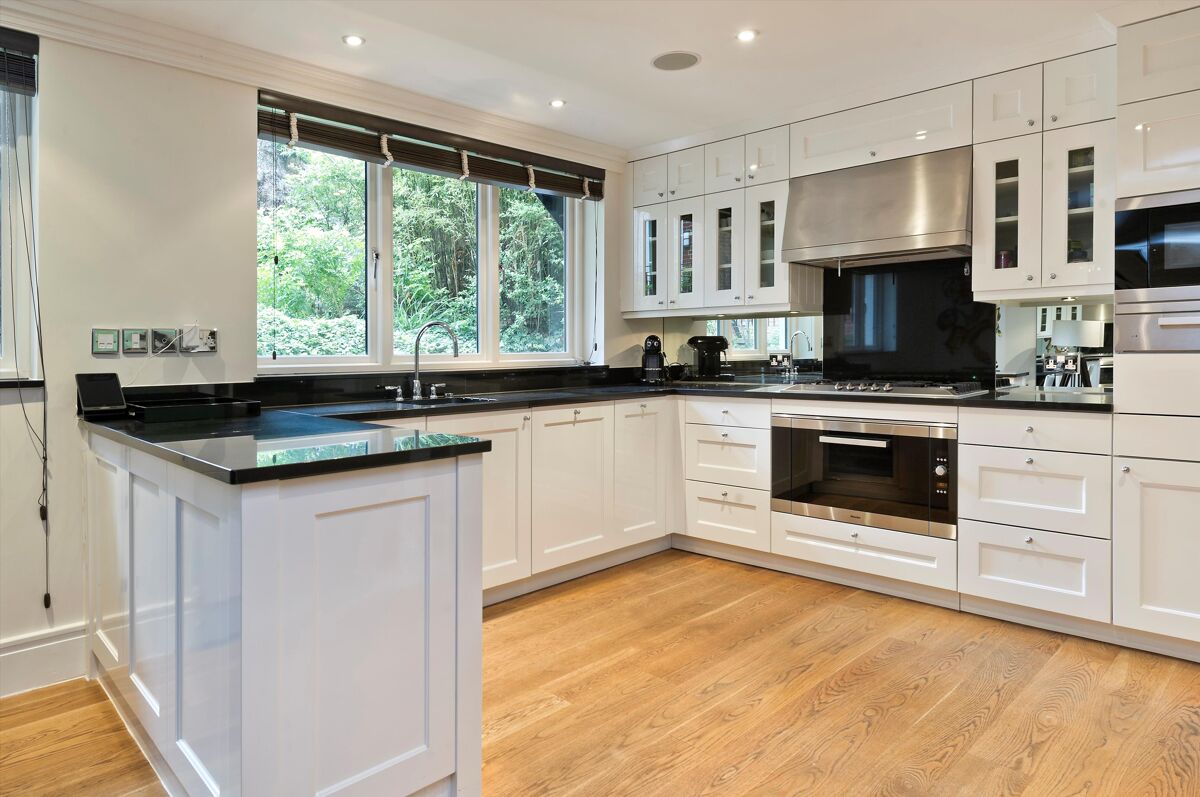 house for sale in Holbein Place, London, SW1W SLA190235 Knight Frank