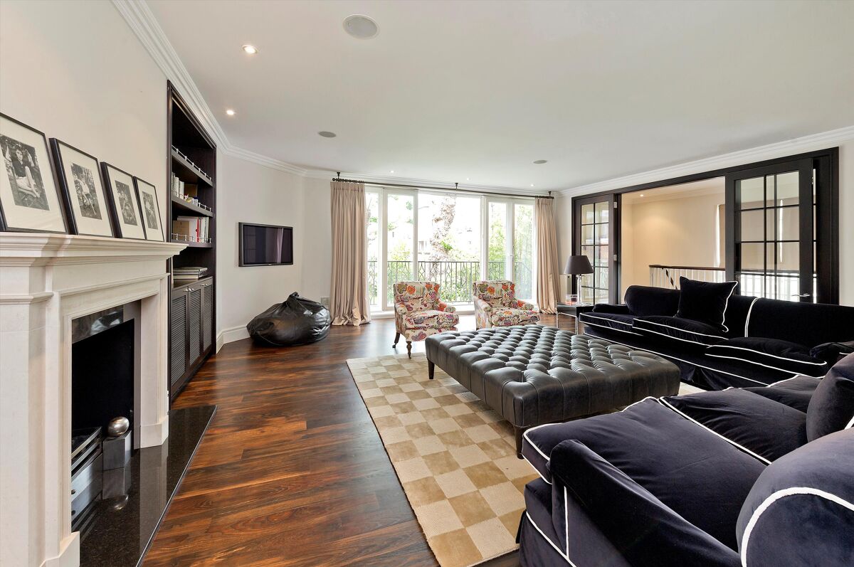 house for sale in Holbein Place, London, SW1W SLA190235 Knight Frank