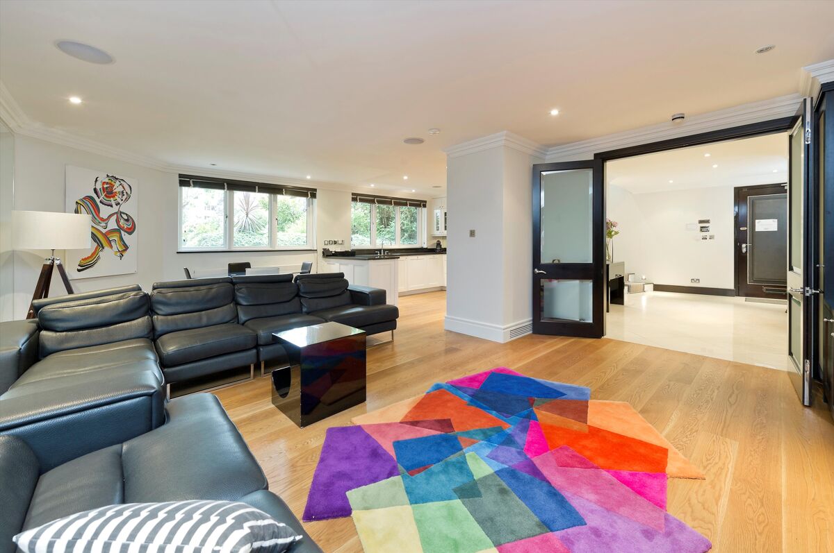 house for sale in Holbein Place, London, SW1W SLA190235 Knight Frank