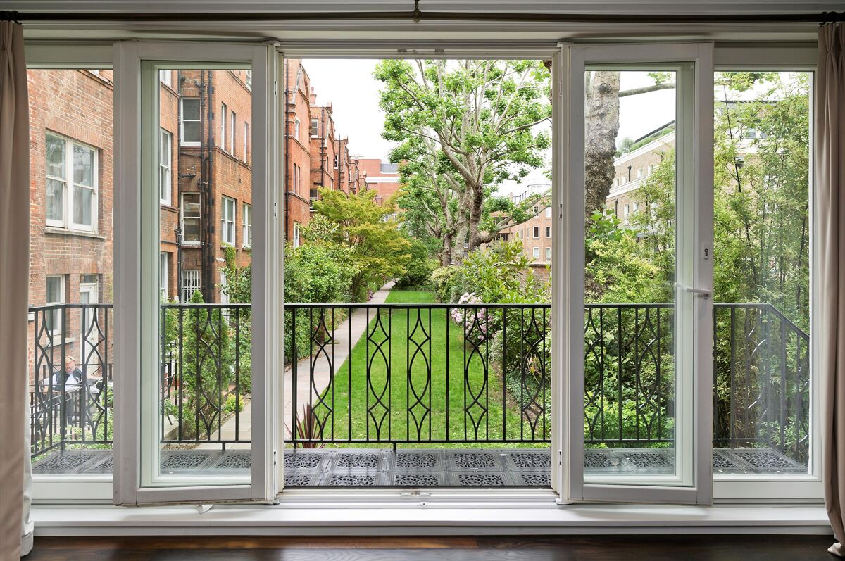 house for sale in Holbein Place, London, SW1W SLA190235 Knight Frank